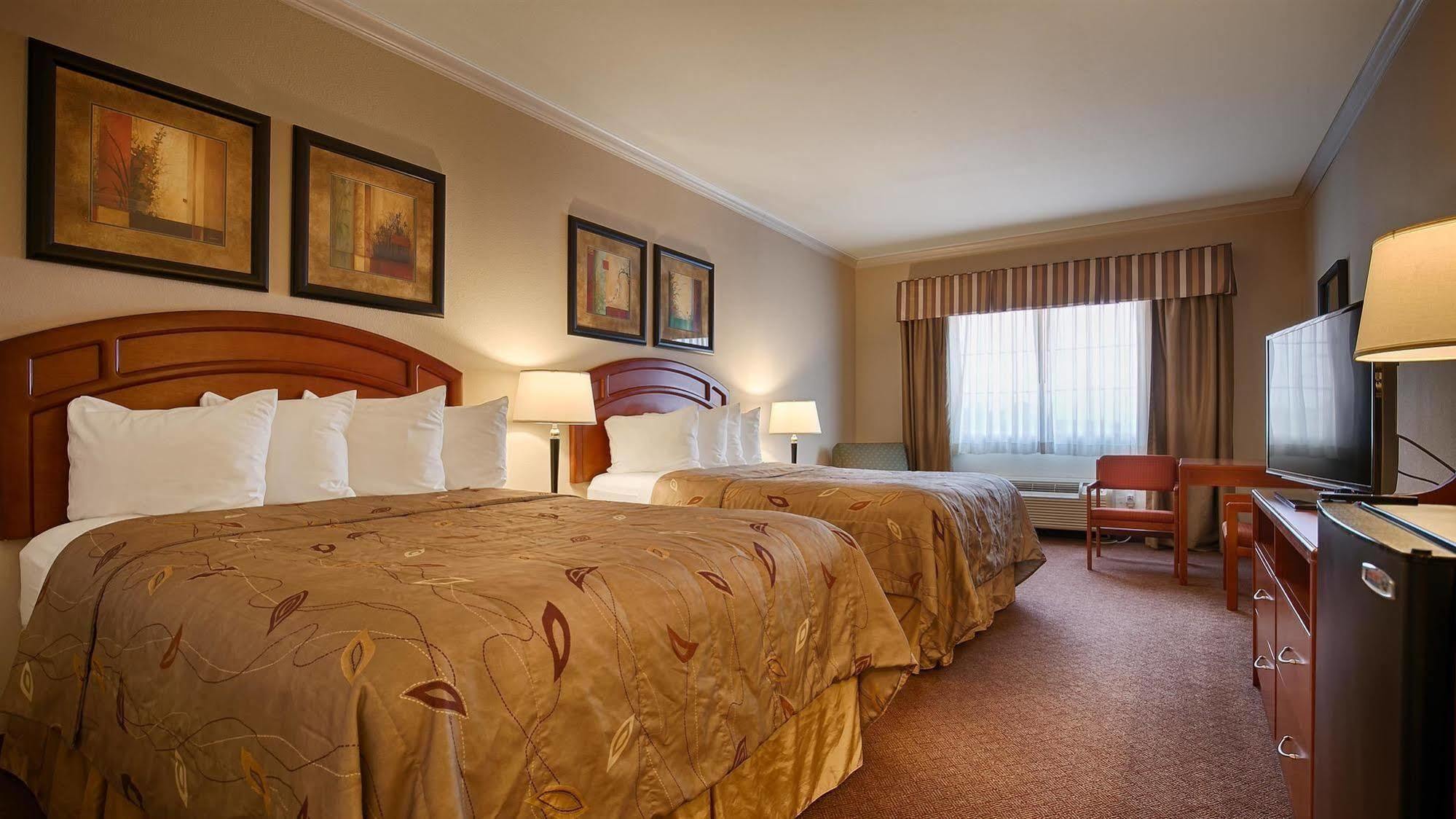 Best Western Inn & Suites Cleveland Exteriér fotografie